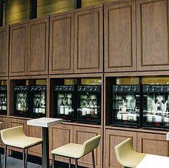 Bistro&Bar WineBank terrace ワインバンクテラスの雰囲気1