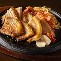 料理メニュー写真 豚三枚肉焼き　サムギョプサル鉄板