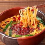 宮崎発祥の大人気《辛麺》☆濃厚鶏白湯スープをベースに唐辛子とニンニクのクセになる味わいが絶品！