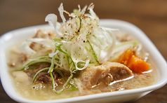 〈これはうまい!!〉当店名物煮込み