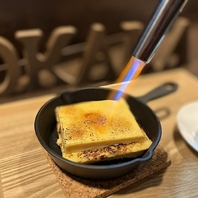 パリっと香ばしい食感!ブリュレ仕立てフレンチトースト