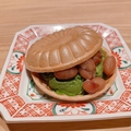料理メニュー写真 金時豆と抹茶アイス最中