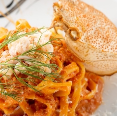 濃厚毛蟹のハーブクリームパスタ