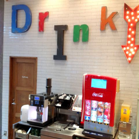 シェーキーズ キャナルシティ博多店 キャナルシティ 周辺エリア イタリアン フレンチ ホットペッパーグルメ