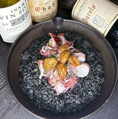 イカ墨ガーリックライス