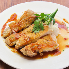 鶏肉のソテー (ガーリックソースorオニオンソース)
