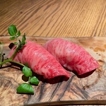 近江牛の炙り牛寿司