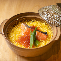 秋鮭の親子土鍋飯