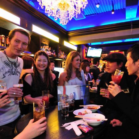 BRITISH CAFE & PUB OXO IN] LwOX