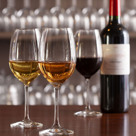 ワインと食の調和を追求し、最高の相性を証明する場所。