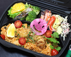 美味しいTakeout LUNCH BOXをご用意しております！