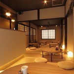 2階席、最大30名様まで宴会可能!大人数様での各種宴会やパーティーにおススメ。ご予約はお早めに…!