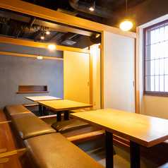 ≪結合個室≫6～14名様でご利用いただける個室は、老若男女に人気の掘りごたつスタイル。ゆったり楽しくお過ごしください♪