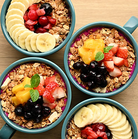 鷹野橋駅より徒歩約1分♪美味しいコーヒーとランチ・デザートが手軽に食べれるお店♪