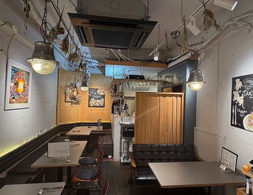 TAKCAFE2号店 TAKBAR タクバルの雰囲気1