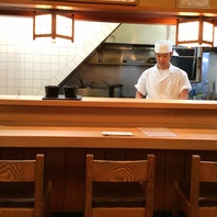 静かな空間で落ち着いたひとときを