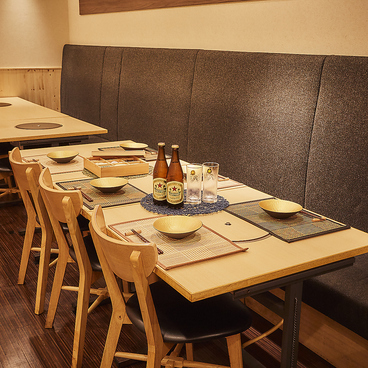 日本酒バル ほのか 梅田本店の雰囲気1