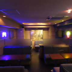 AMUSEMENT&DININGBAR HANGOUTの雰囲気1