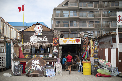 Bar Latino Zushi Beach o[ eB[m YV r[`