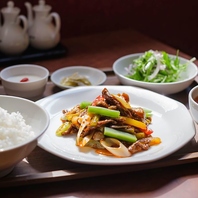 「週替わりランチセット」　1700円（税込）～