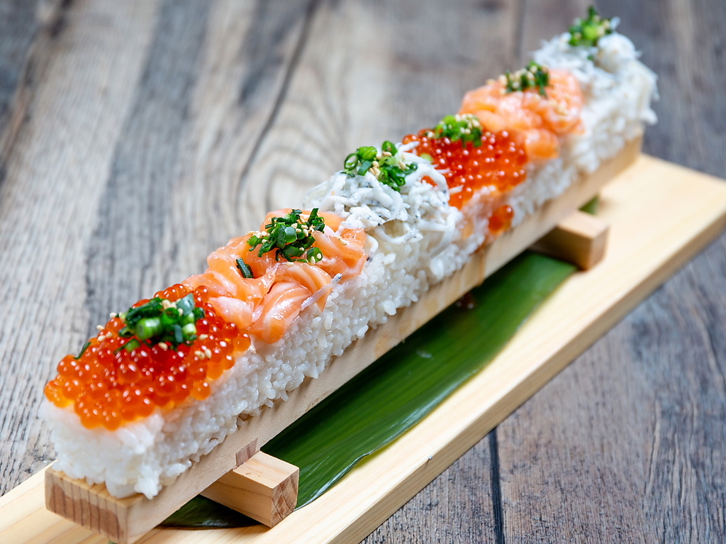 おやじの一本釣り 神戸三宮生田店の写真ギャラリー