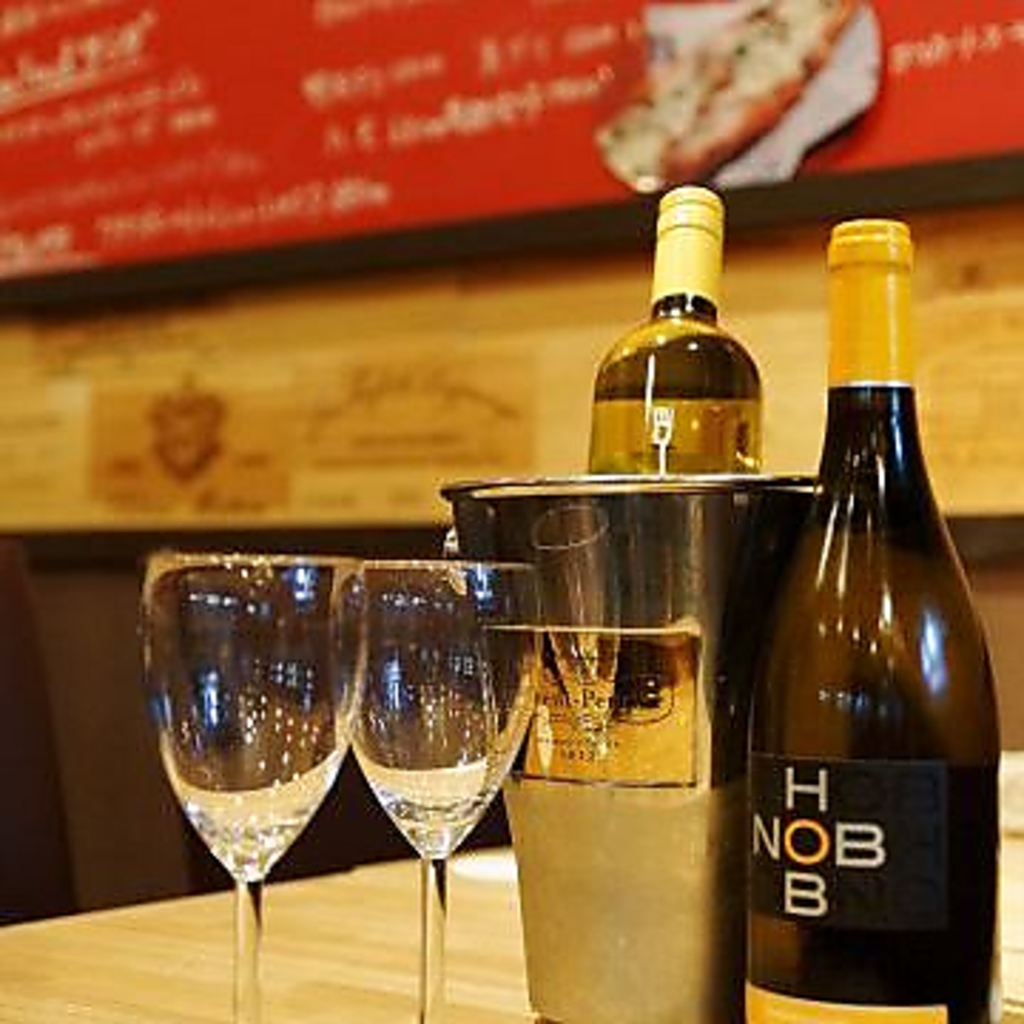 お手軽イタリアンにピッタリなワイン、シャンパンございます！