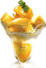 マンゴーパフェ