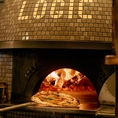 イタリア製の薪窯で焼く本格ナポリピッツァをお楽しみください♪