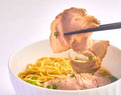 叉焼湯麺／チャーシューメン（細麺）