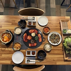 ナムル盛りコチュジャンサムギョプサルセット