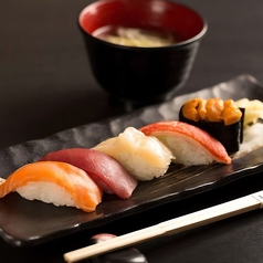 【21時以降限定】夜の三海の華を楽しむ◆〆のお鮨　お好み鮨五貫で1680円(税込)