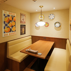 Osteria Famiglia Mimoza オステリア ファミリア ミモザ 神戸三宮店の雰囲気1