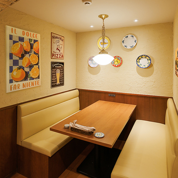 Osteria Famiglia Mimoza オステリア ファミリア ミモザ 神戸三宮店の雰囲気1