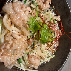 イベリコ豚バラともやしの鉄板焼き