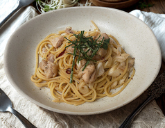 チキンと白ネギの塩レモンオイルソース