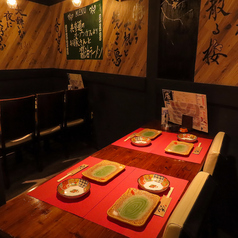 使い勝手の良い3～5名様掛けのテーブル席はご家族でのお食事など普段使いはもちろん少人数でのご宴会にもオススメ！女子会やママ会、合コンや気の合う仲間との飲み会などに◎ご宴会のご予約はお早めに♪