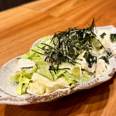 豆腐と海藻のごまサラダ/冷豚しゃぶとえのきのサラダ