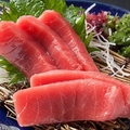 料理メニュー写真&nbsp;当店のまぐろは全て本まぐろを使用しております【生本まぐろ(赤身)】