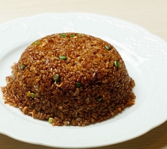 醤油炒飯／黒（中国タマリ醤油）チャーハン