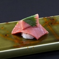 料理メニュー写真&nbsp;本まぐろ　重ねにぎり　一貫