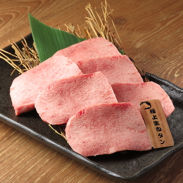 炭火焼肉 神楽 はなれのおすすめ料理1