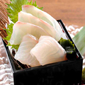 料理メニュー写真&nbsp;季節のブランド魚を赤字大特価でご提供。今時期は『みかん鯛』のお刺身
