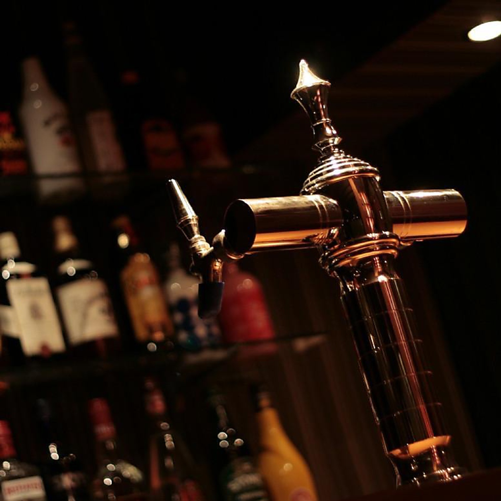 デートにもぴったりなスタイリッシュなカウンターあり☆お一人でもお気軽に♪