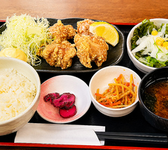 唐揚げ定食　税込850円