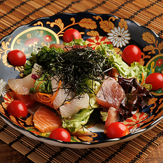 四文銭海鮮サラダ