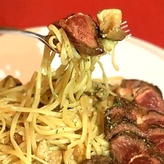 宮崎産黒毛和牛ザブトンのグリルとポルチーニ茸のペペロンチーノ