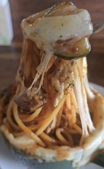 チキンと夏野菜のトマトカレーボルケーノパスタ