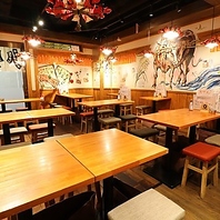 賑やかな大衆居酒屋の雰囲気が漂う店内♪