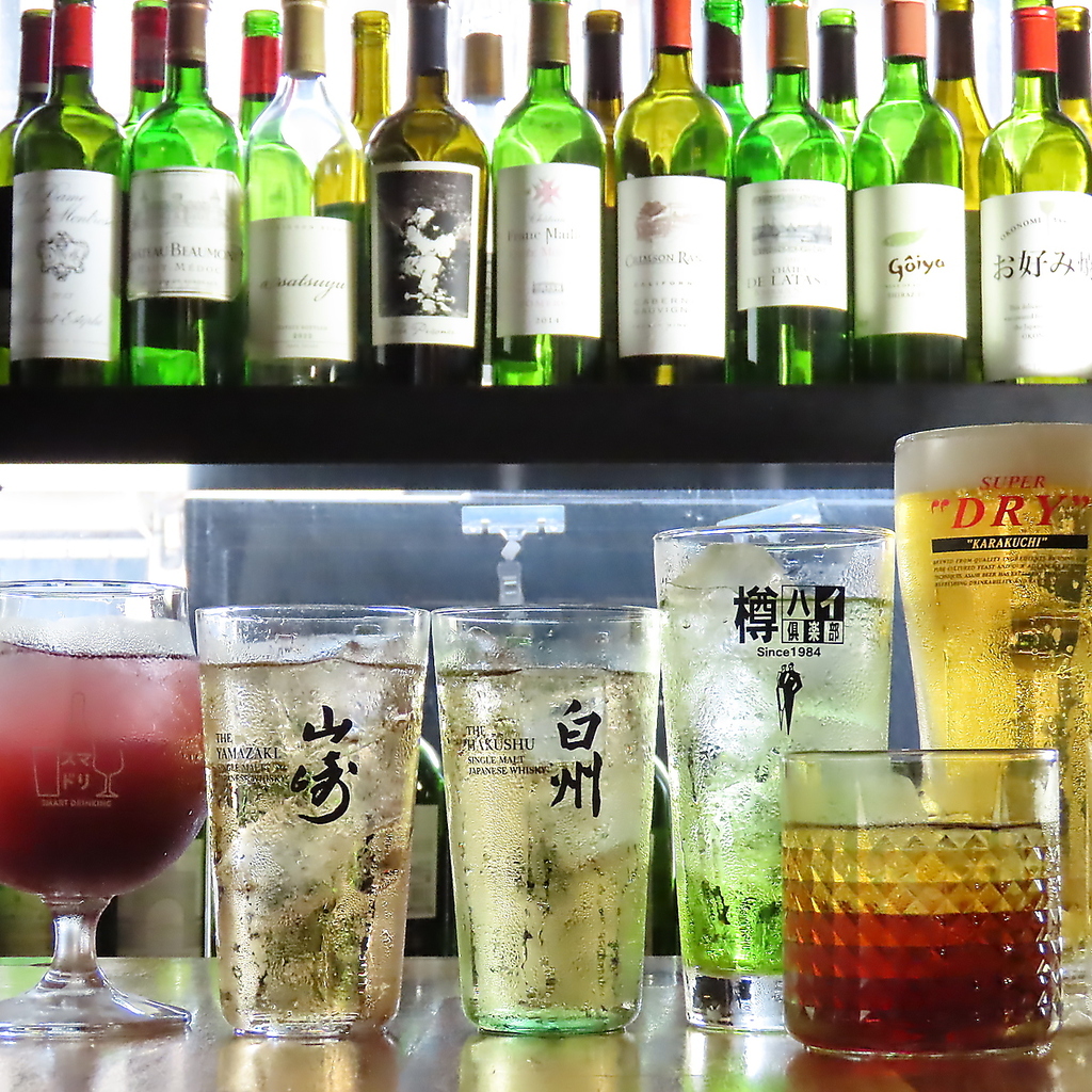 様々な食材に相性がいい焼酎・日本酒揃ってます！お好みに合わせてお気に入りを見つけてください♪