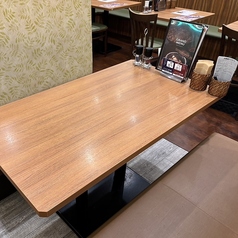 4名掛けのテーブル席【栄駅/矢場町/パルコ/PARCO/中華/宴会/ランチ/昼飲み/女子会/忘年会/居酒屋】